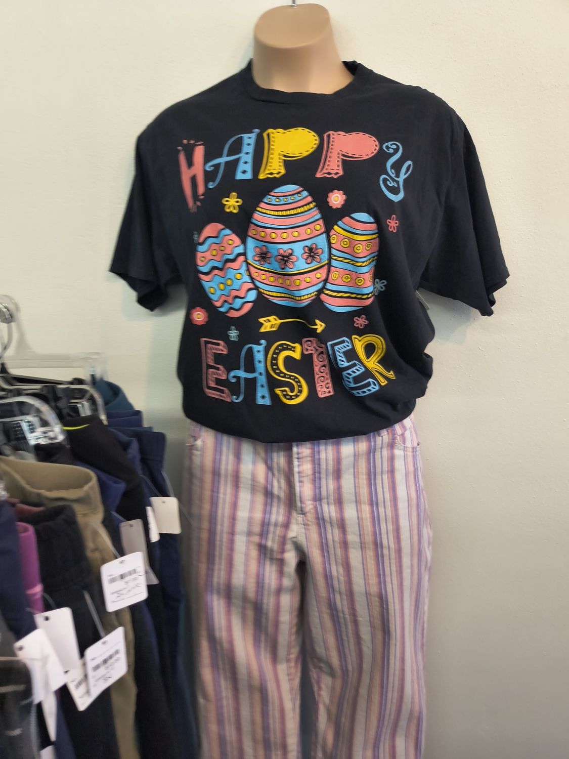 3x Happy Easter egg graphic tee black