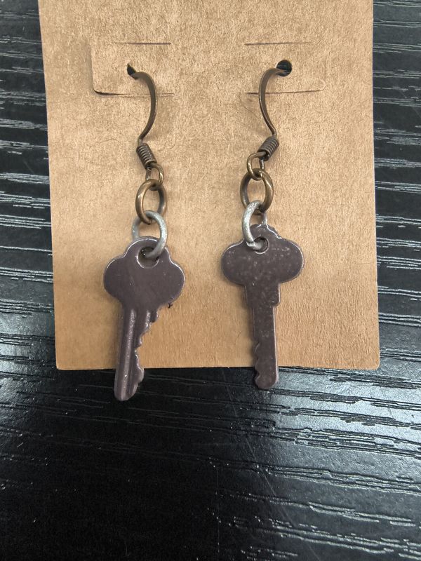"Key to my heart" Bronze hotel style dainty key earrings