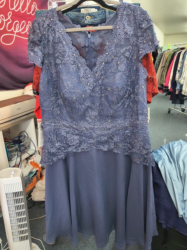 Size 16/18 JJs House NWT blue lace cocktail MOB prom dress