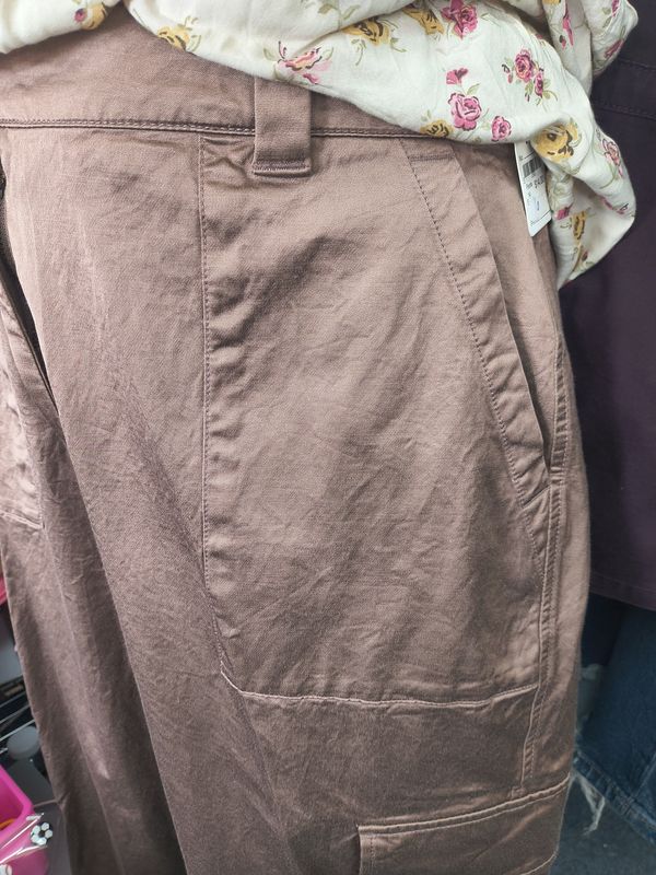 Size 16 Old Navy cargo shiny brown pants high rise