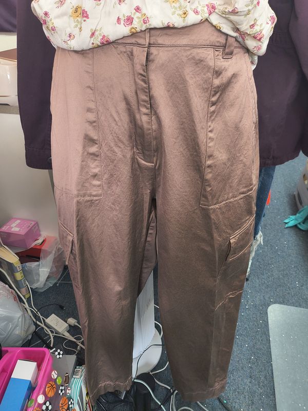 Size 16 Old Navy cargo shiny brown pants high rise