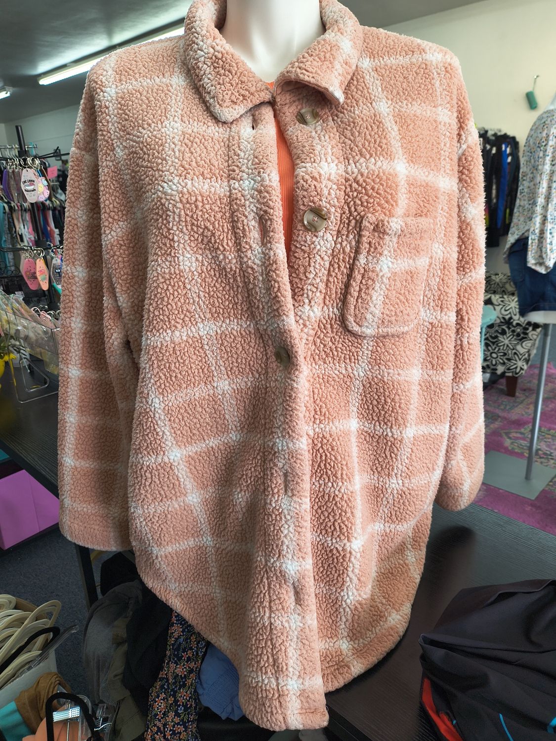 Size 1x Koolaburra by Ugg pink plaid sherpa shacket