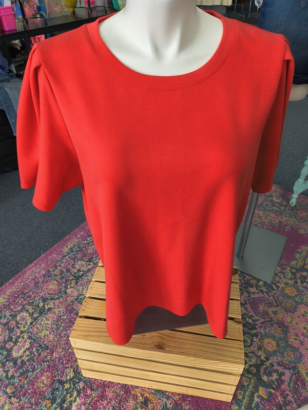 3x Cable &amp; Gauge red soft puff sleeve top