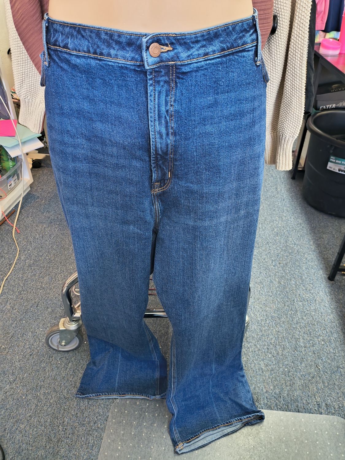Size 28 Old Navy extra high rise flare jeans