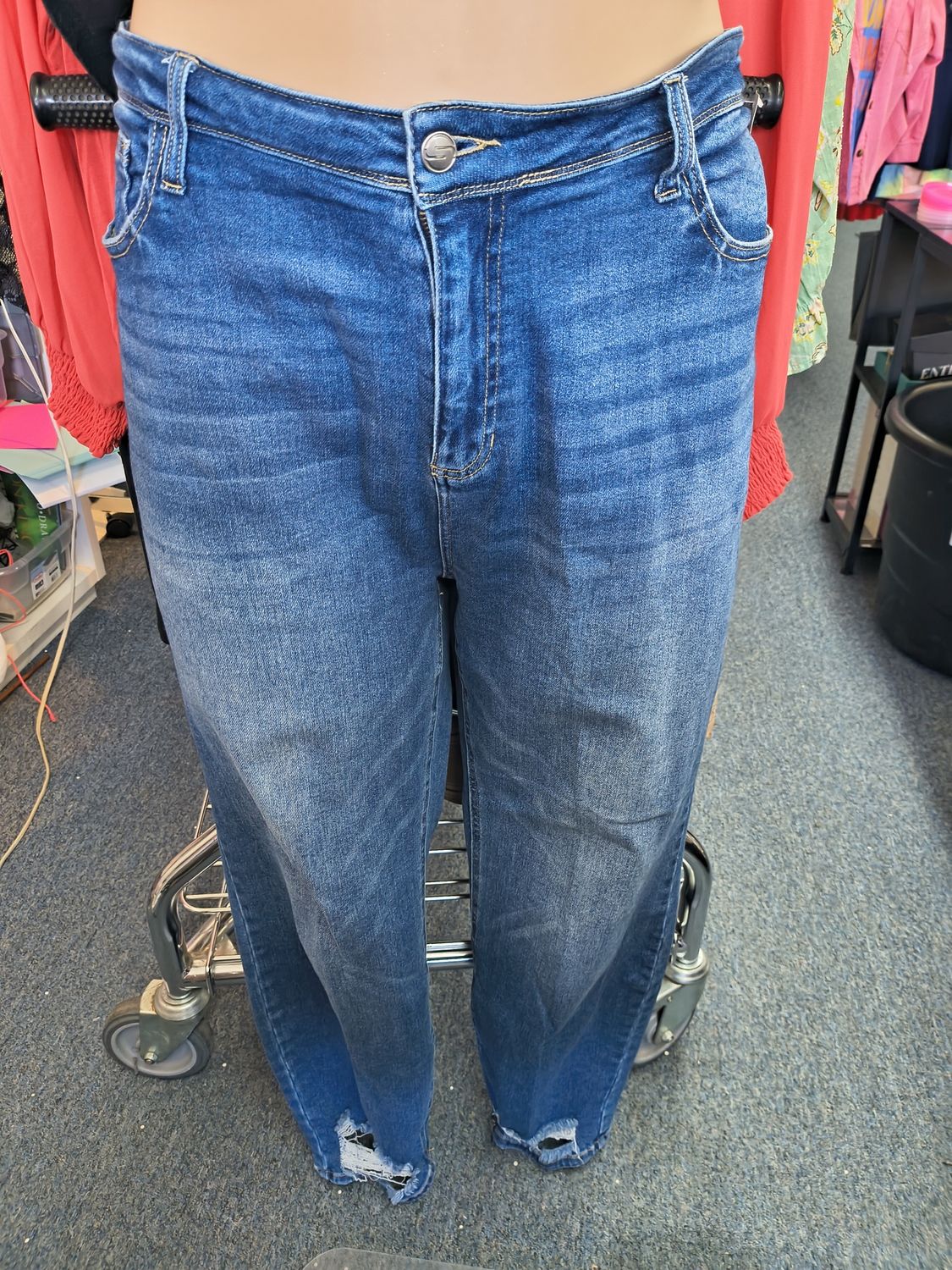 Size 26 Jelly Jeans distressed skinny denim stretchy