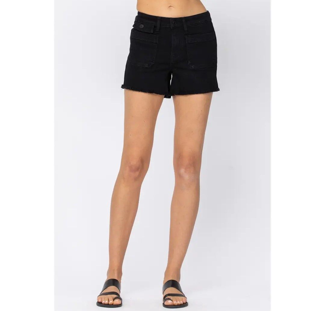 XL Judy Blue New black cargo patch pocket shorts frayed hem