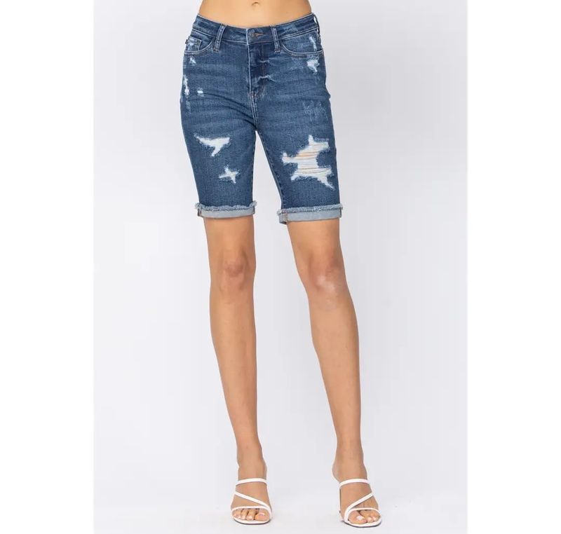 XL Judy Blue New distressed bermuda denim shorts