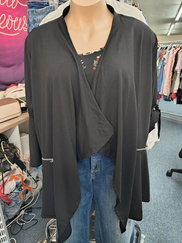 Size 3x Catherines black knit open front jacket