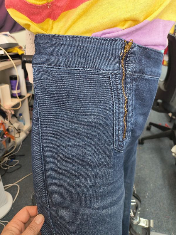 Size 22w Terra &amp; Sky flare leg jeans with zippers at waist trendy