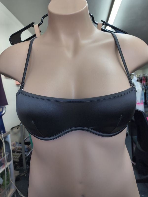 XXL Frederick's of Hollywood shiny demi sexy bra