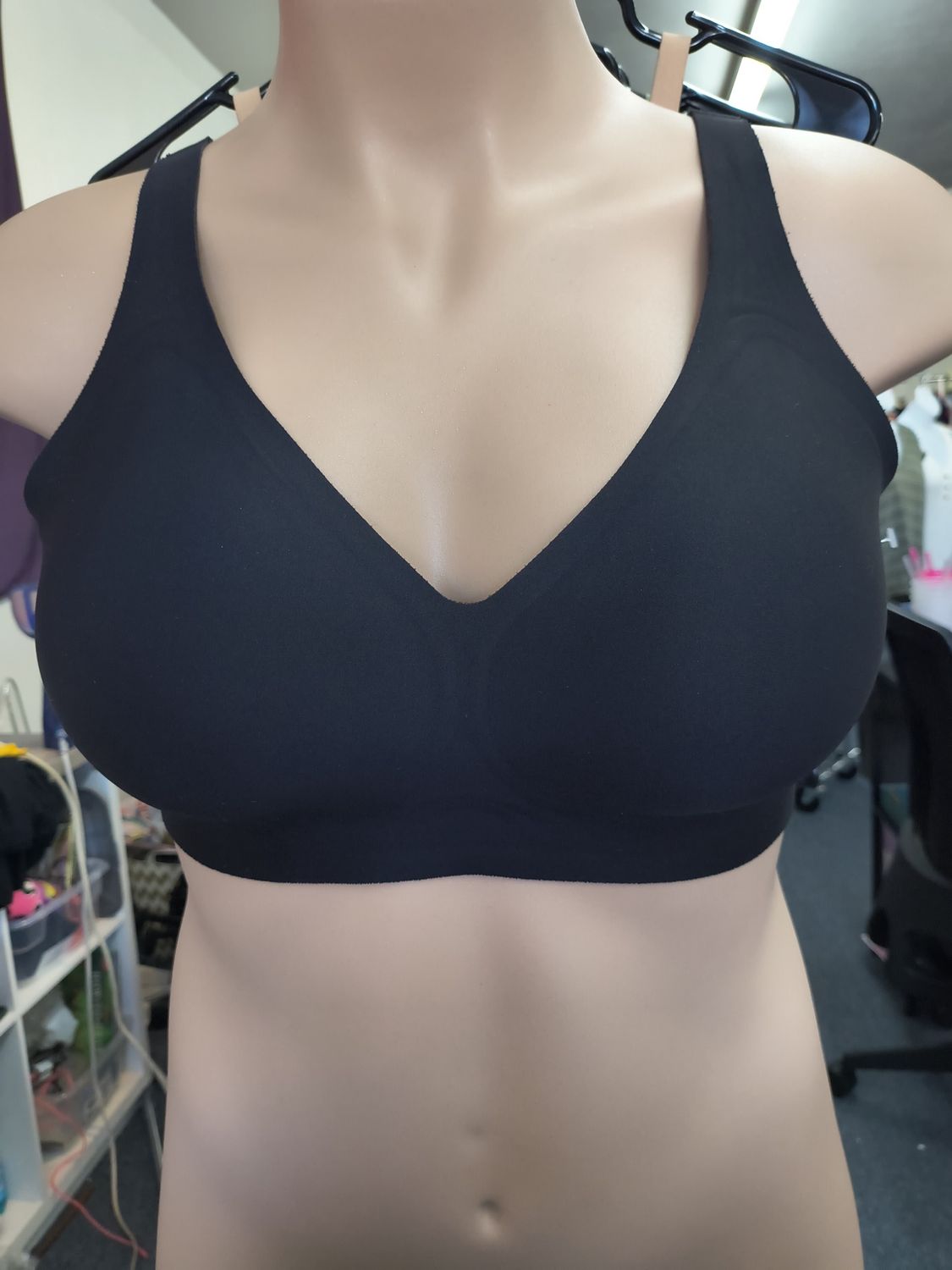 38D black wireless stretchy bra padded cups