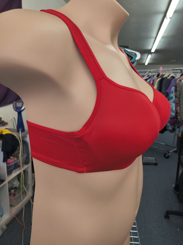 38C Cacique lightly lined balconette bra red