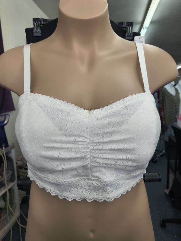 2x Torrid bandeau lace bralette wireless strapless