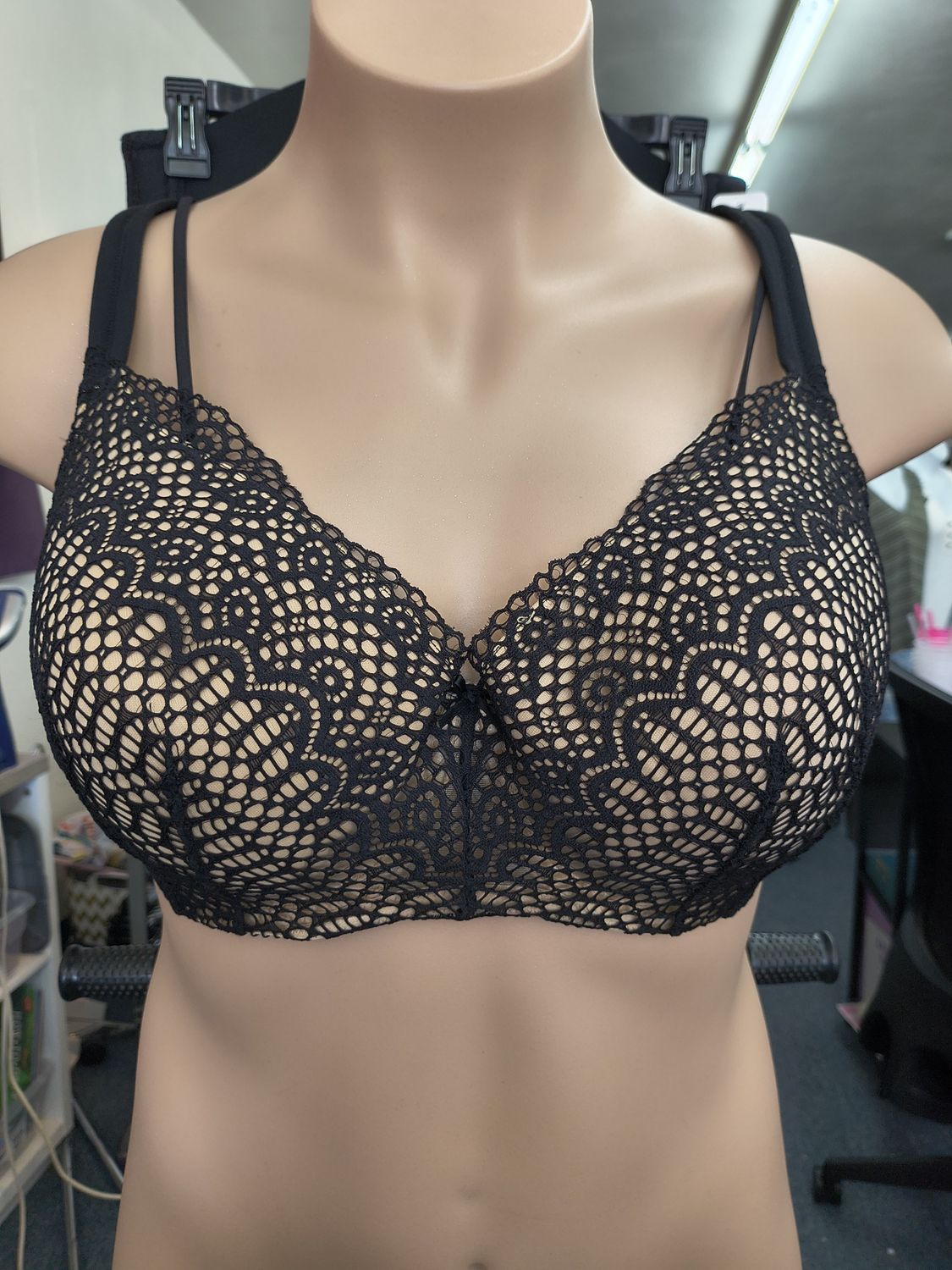 42DD Cacique black and nude lace modern linear bra underwire