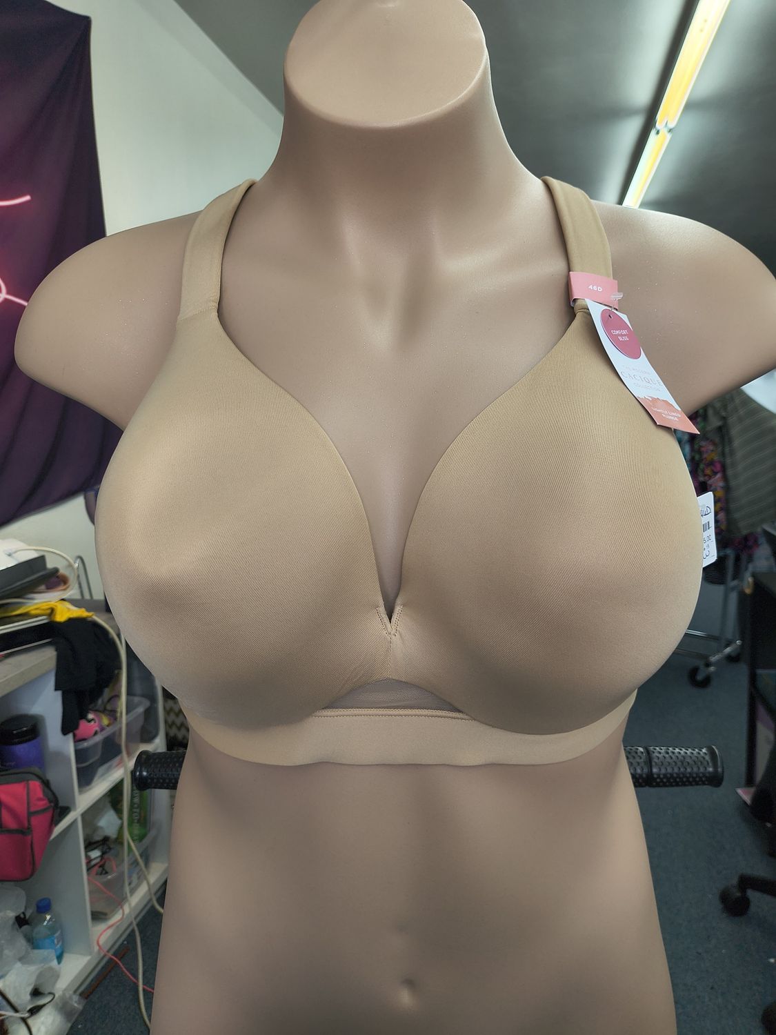 46D Cacique NWT nude lightly lined plunge underwire bra