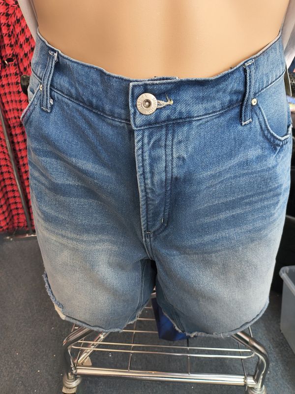 Size 14 Jessica Simpson relaxed cutoff denim bermuda shorts