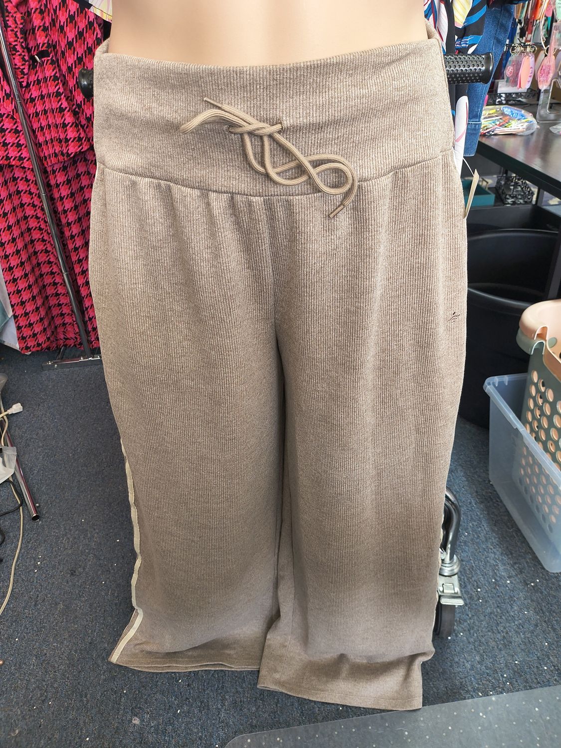 Size XL Halara light brown wide leg lounge pants long