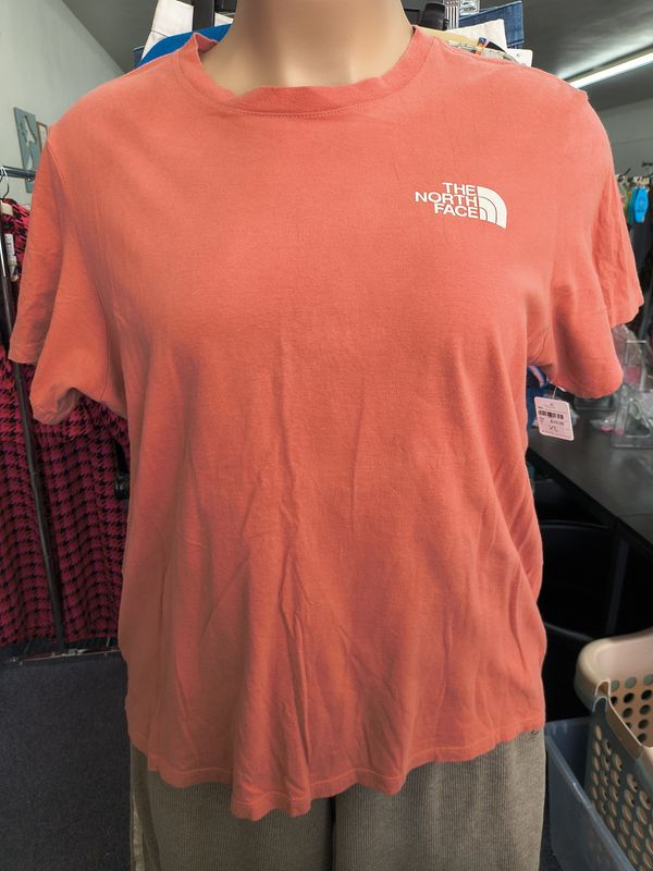 Size XL The North Face t-shirt athleisure