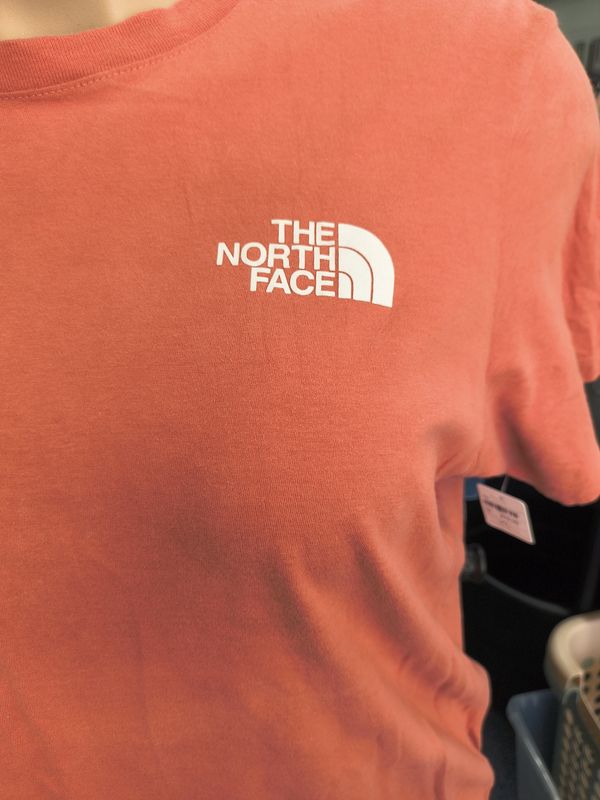 Size XL The North Face t-shirt athleisure