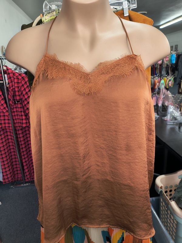 XXL Nine West orange brown slinky tank top lace