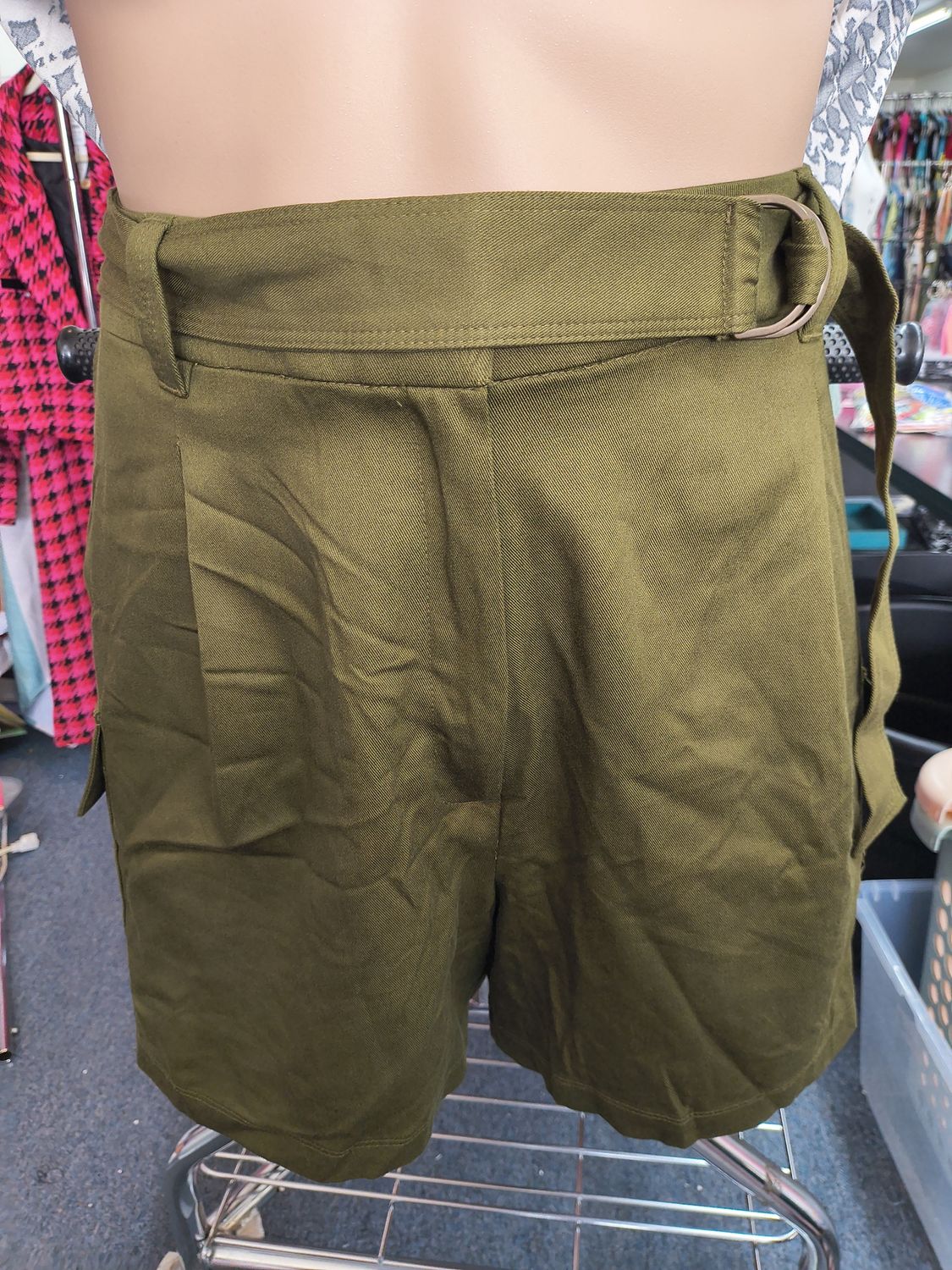 Size 22 Old Navy NWT green belted cargo shorts
