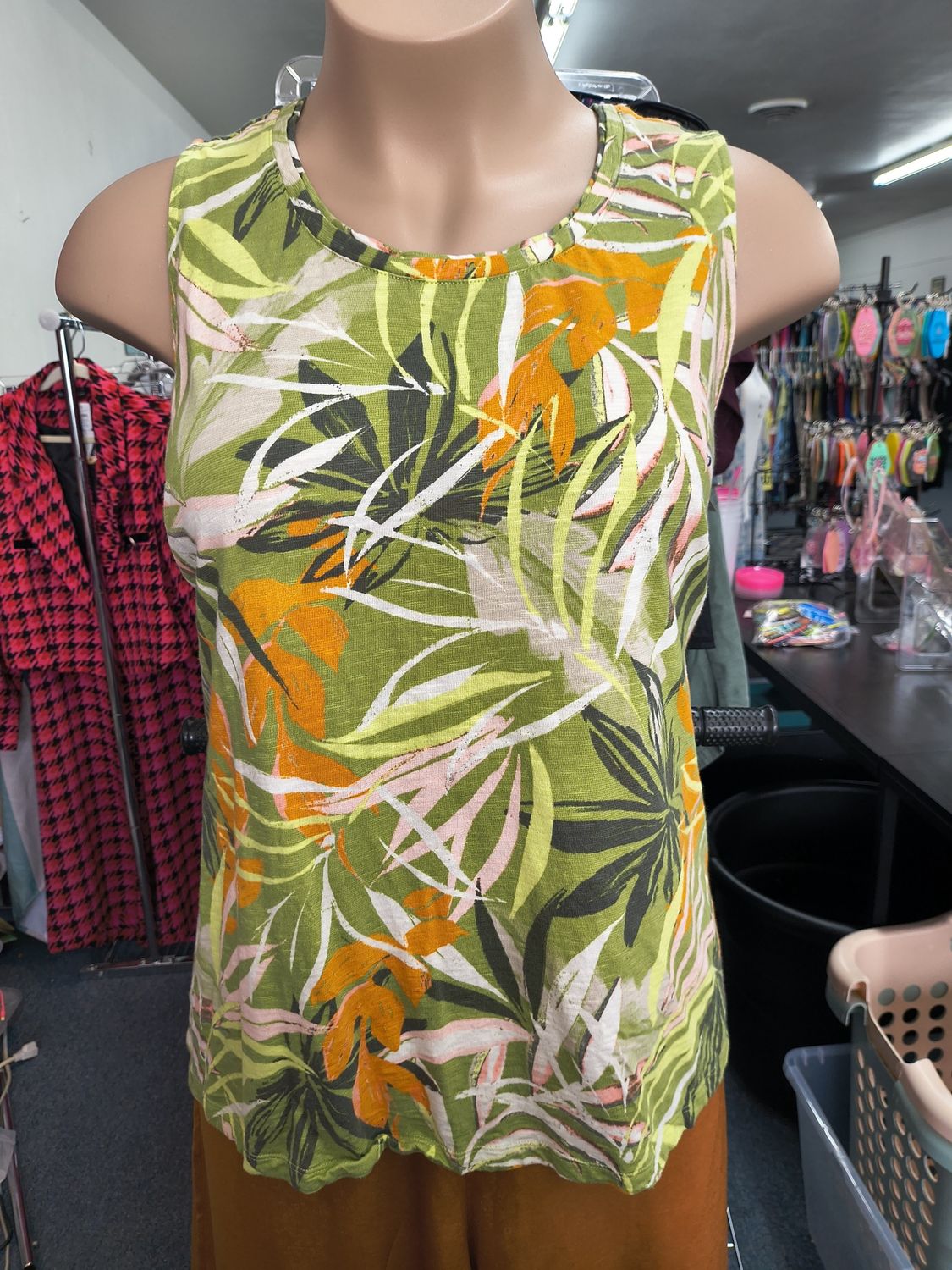 3x D &amp; Co tropical floral knit tank top