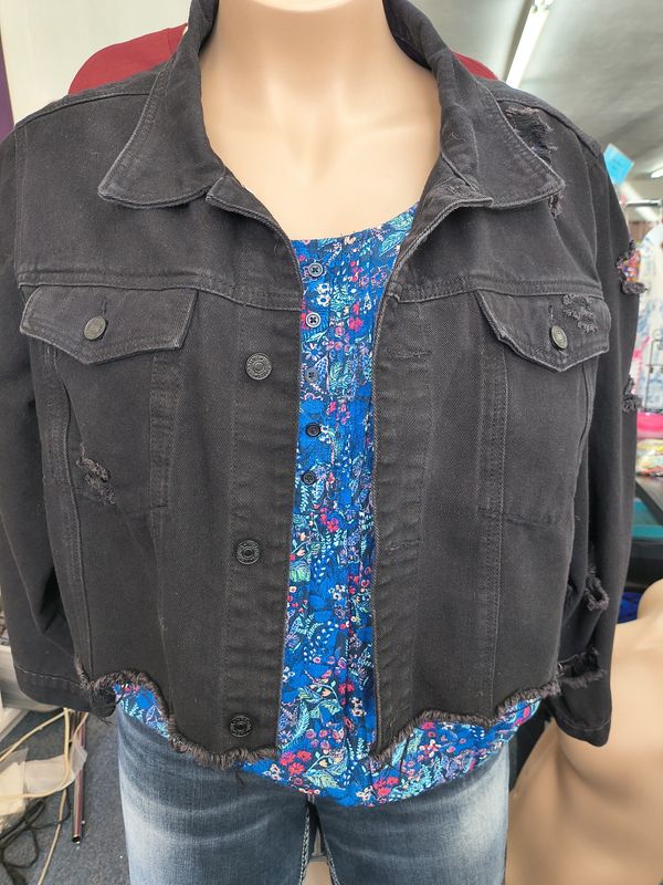 2x Black denim distressed cropped jacket