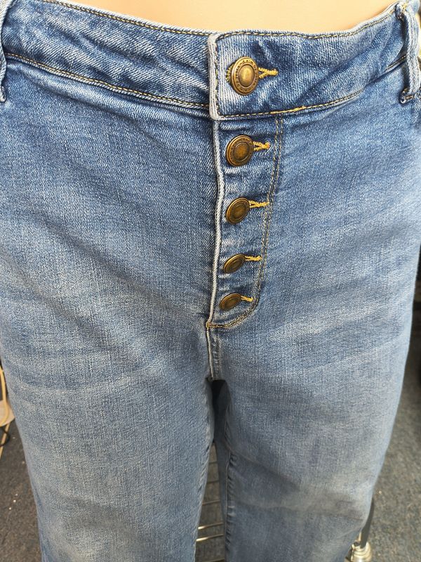 20W Yesta straight leg button fly jeans