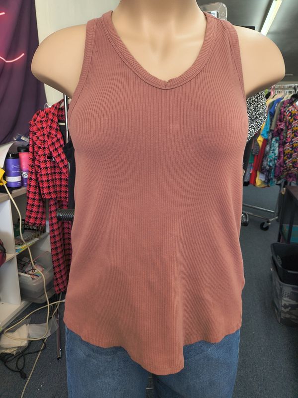 2x Maurices ribbed mauve tank top