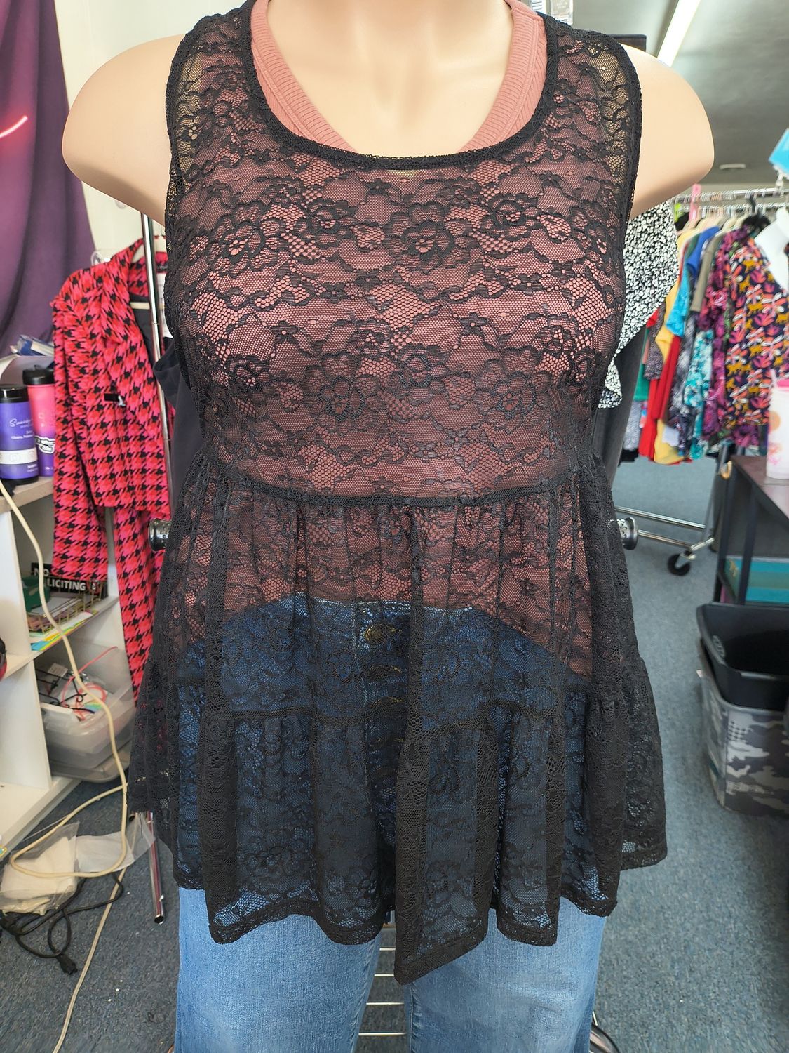2x Torrid black lace tiered tank top