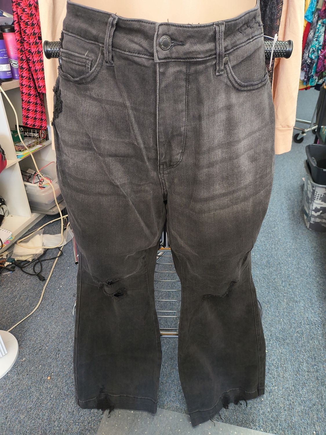 18W Judy Blue black flared distressed jeans stretchy