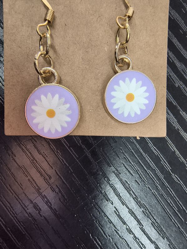 Daisy flower circle gold metal handmade earrings