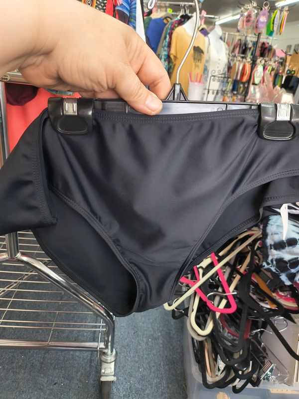 1x basic black bikini swim brief