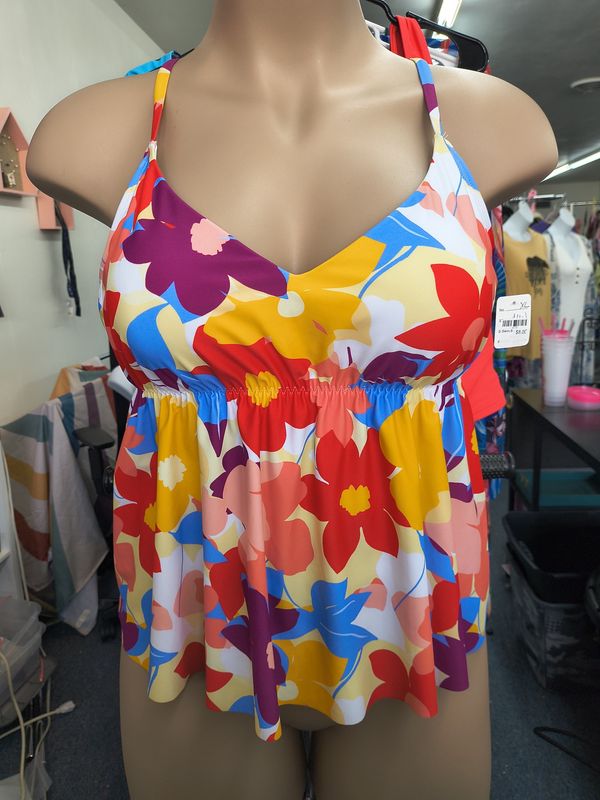 XL Time &amp; Tru NWT floral multicolor swimsuit top
