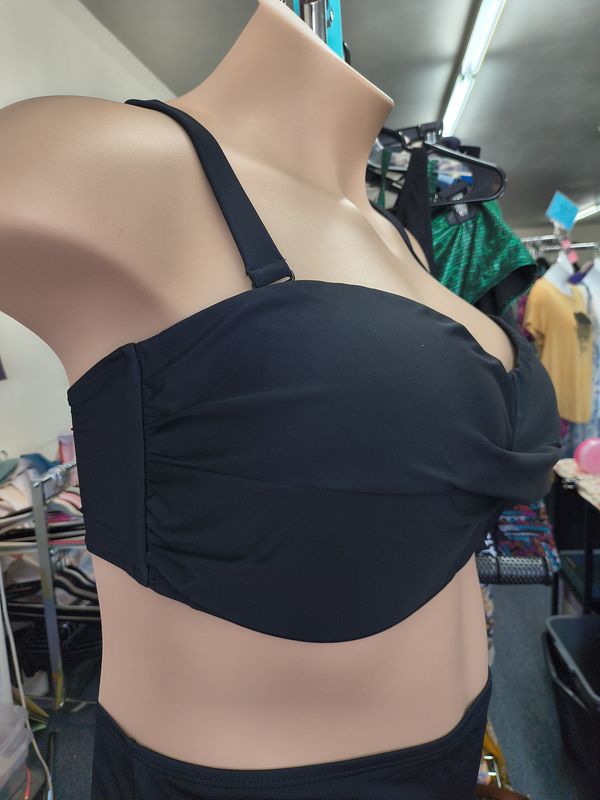 2x Time &amp; Tru black molded cup bikini swim top