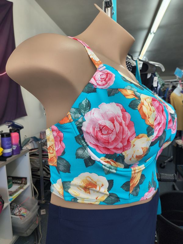 3x Torrid floral long line bikini swimsuit top underwire
