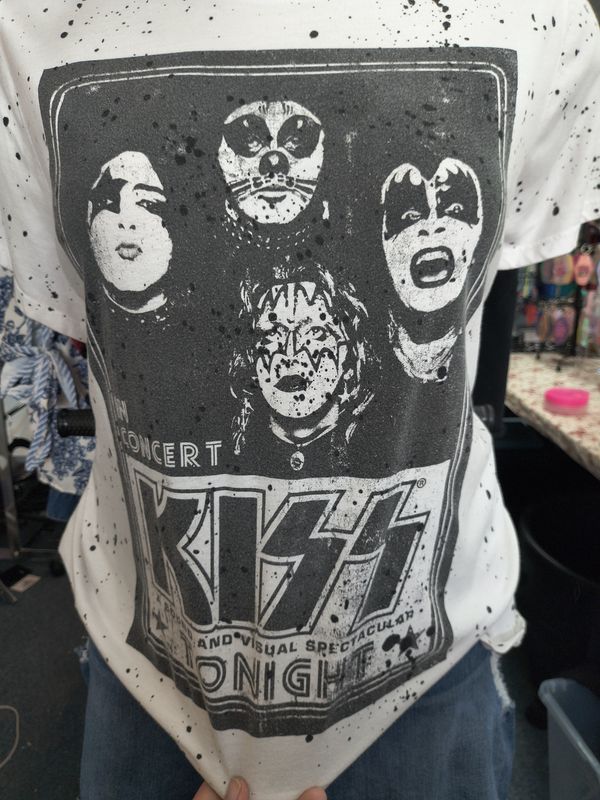 5x Kiss Torrid distressed graffiti t-shirt graphic tee