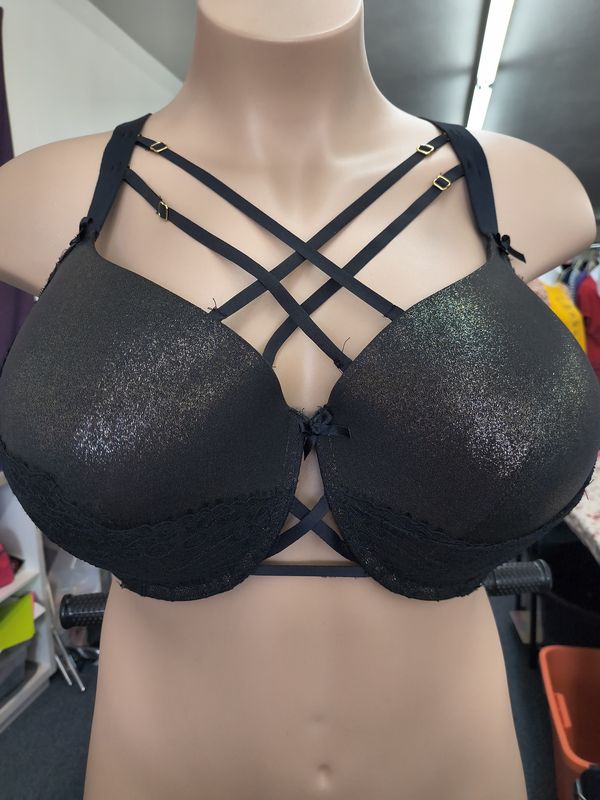 42H Cacique boost balconette glitter lace bra