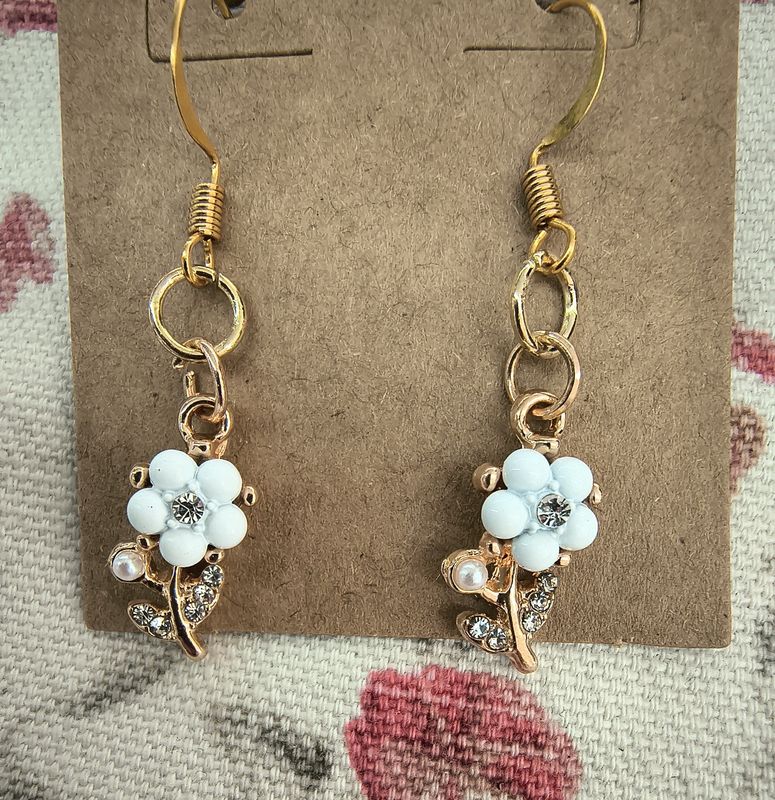 Girly pearl and rhinestone dainty flower handmade earrings