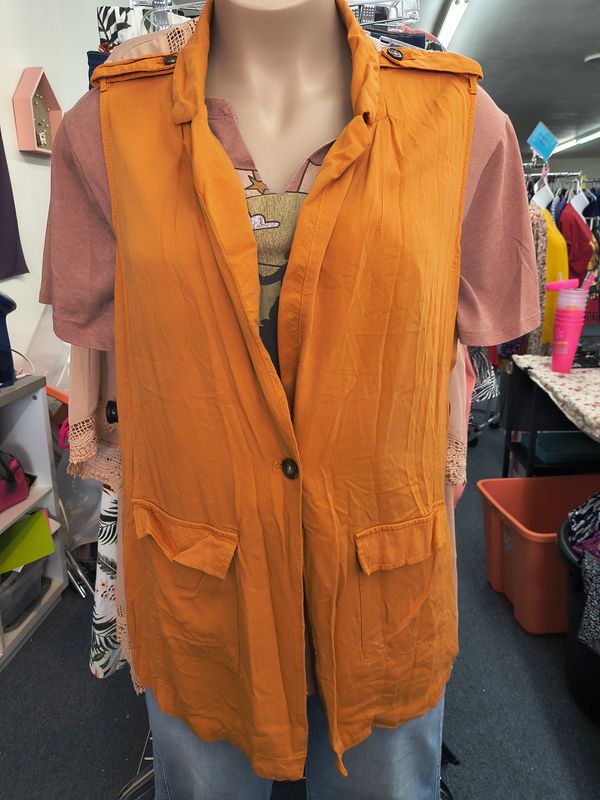 3x Cato orange long canvas vest jacket