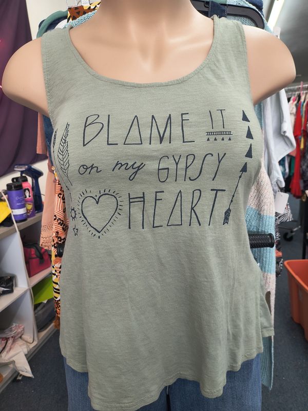 1x Torrid Gypsy Heart graphic tank top boho