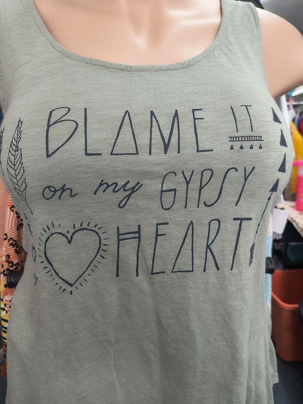 1x Torrid Gypsy Heart graphic tank top boho