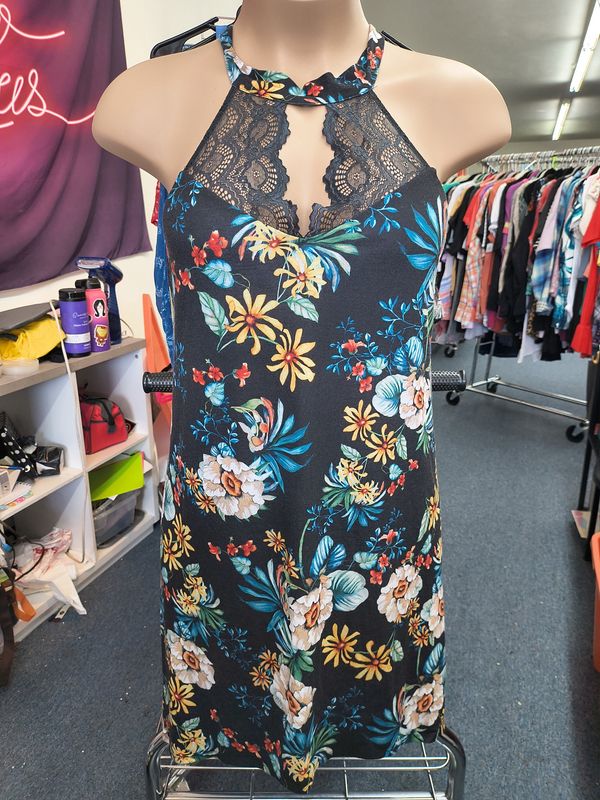 1x Cacique long floral chemise lingerie with lace 14/16