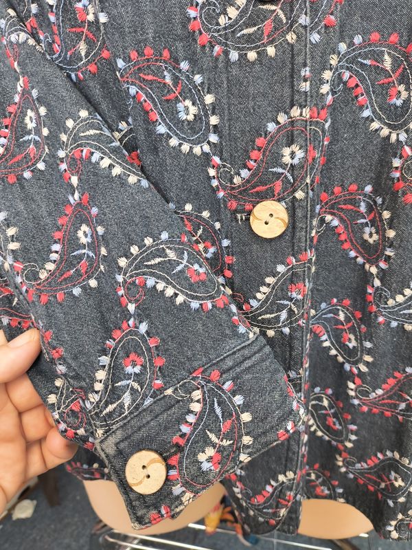 1x Coldwater Creek gray lightweight paisley jacket