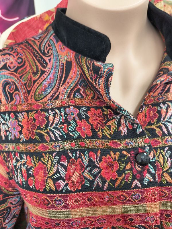 1x Coldwater Creek floral tapestry jacket velvet collar
