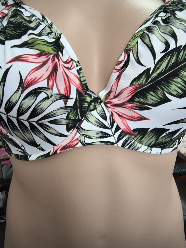 40F/1x Bravissimo NWT floral underwire bikini swim top