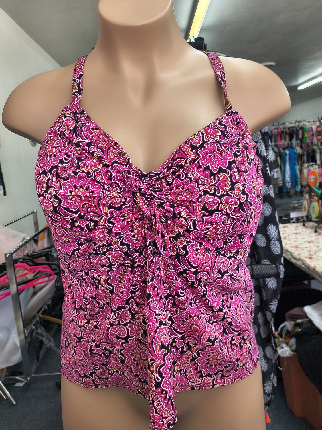 26W/4x petite Land's End paisley swimsuit tankini top