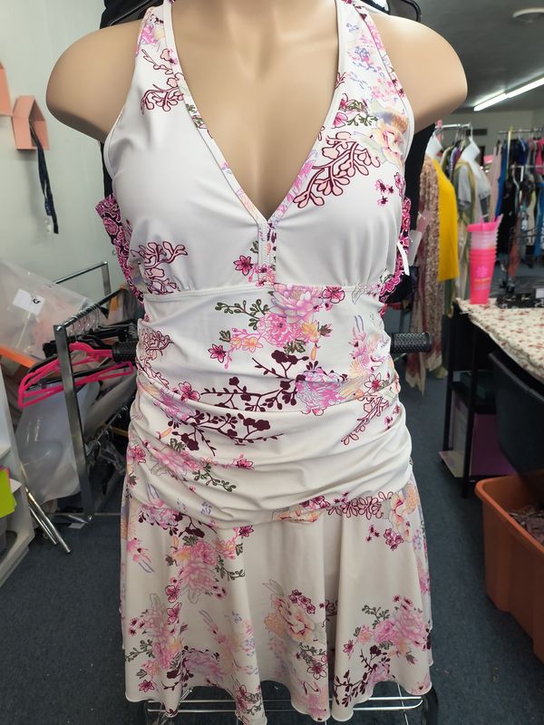 3x Cocopear one piece floral swimsuit with skirt