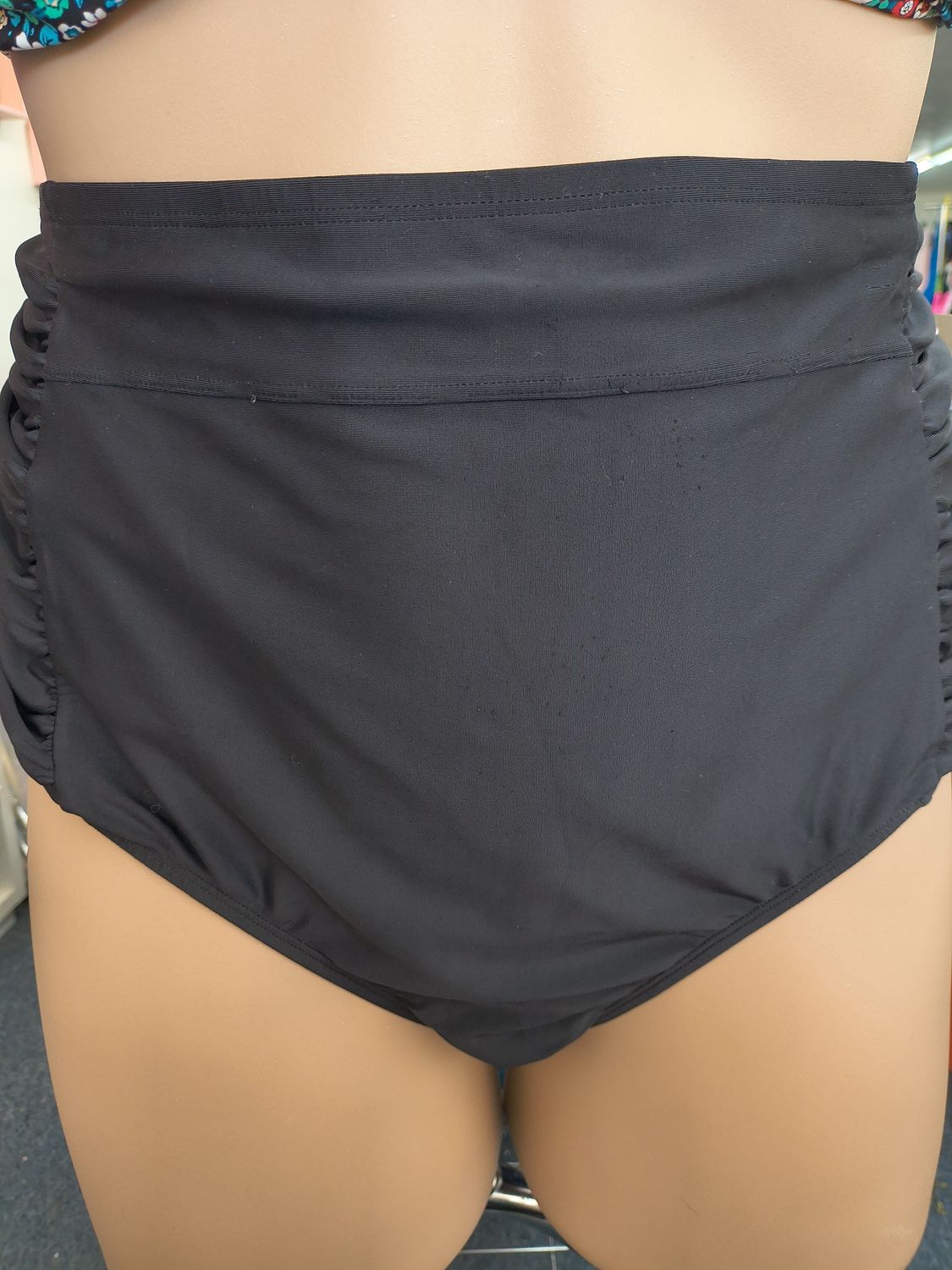 3x Kona Sol black swim suit brief