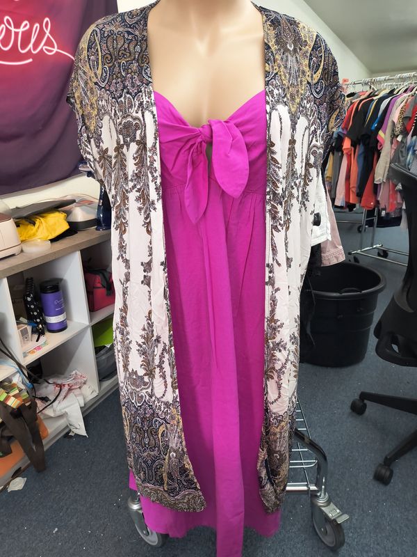 XL Suzanne Betro paisley floral long kimono
